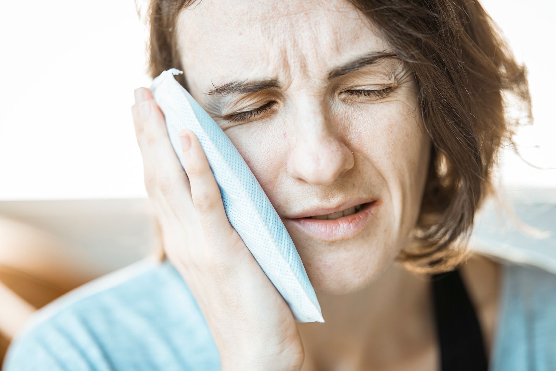 Endodontics in Normandy Park, WA: Recognizing the Signs of an Infected Tooth