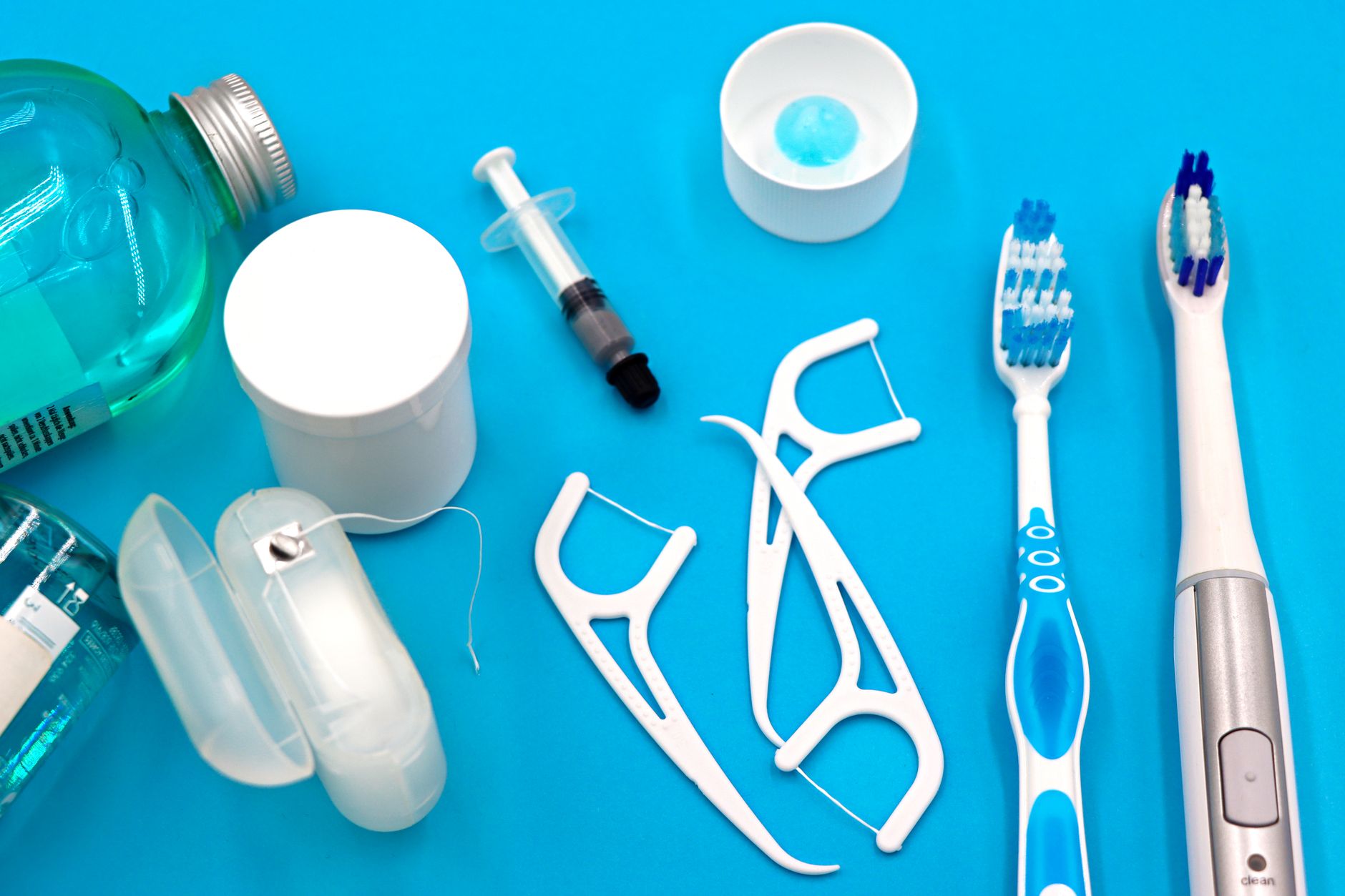 The Correct Way to Floss for Optimal Oral Health