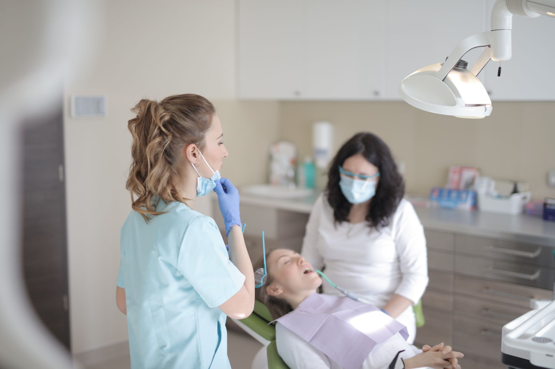 What to Expect at Your Next Dental Visit (And Why It’s Worth Going)